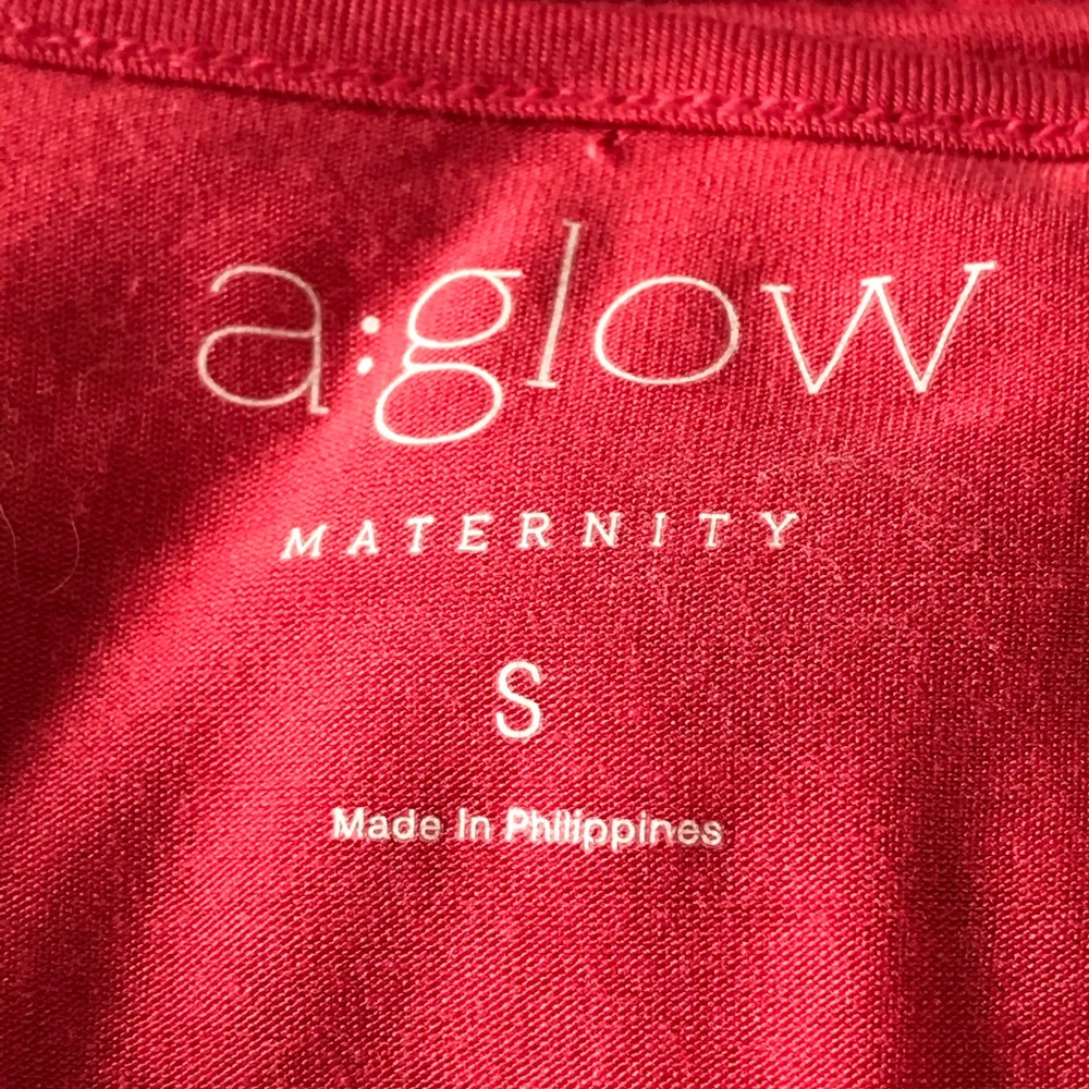 A:GLOW Kohl’s u neck ruched side maternity top S - Picture 4 of 6